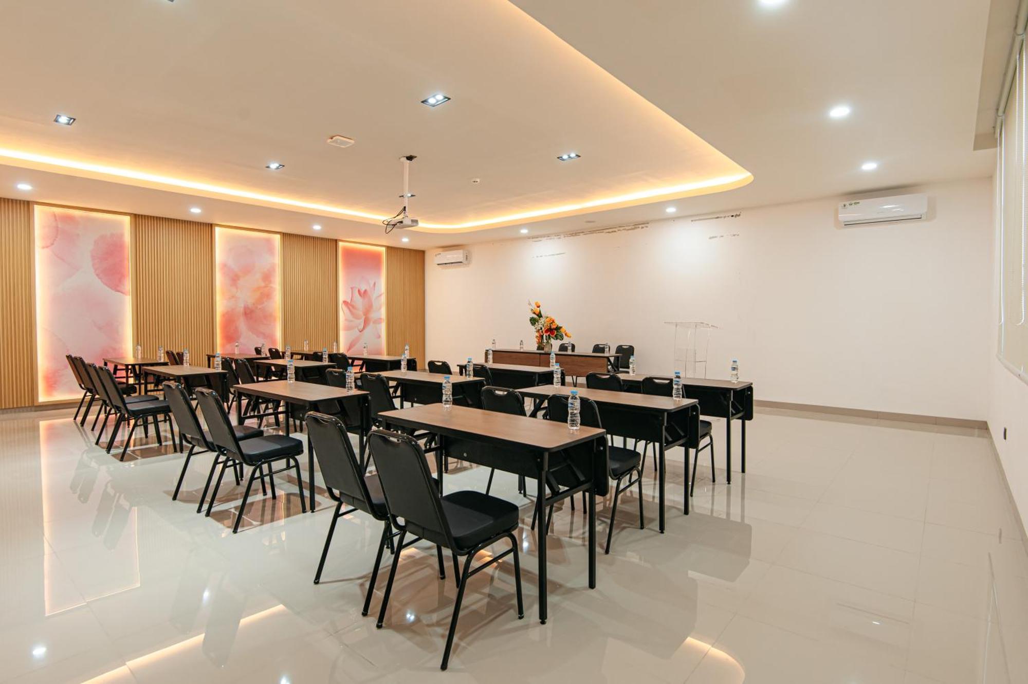 True Blue Hotel Menteng Yakarta Exterior foto