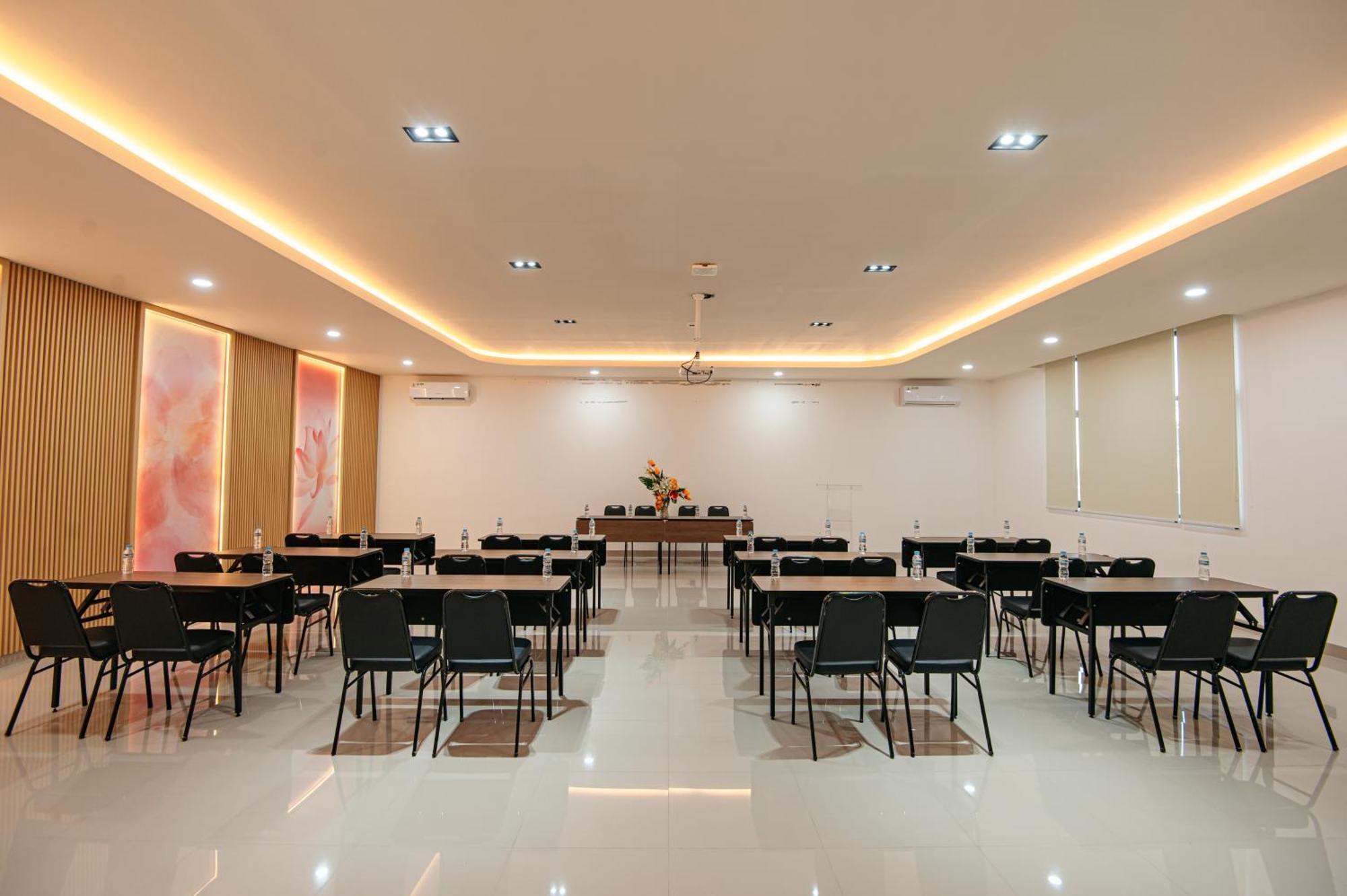 True Blue Hotel Menteng Yakarta Exterior foto