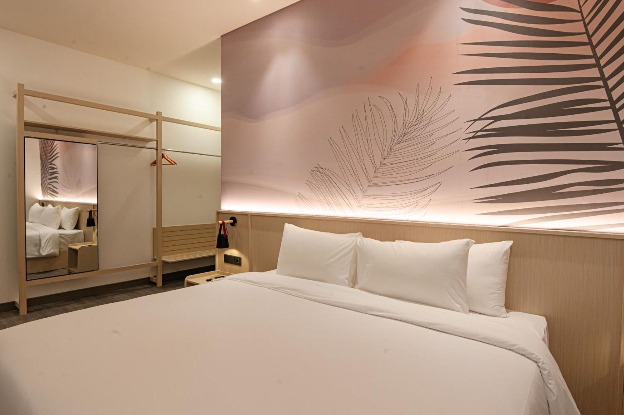 True Blue Hotel Menteng Yakarta Exterior foto