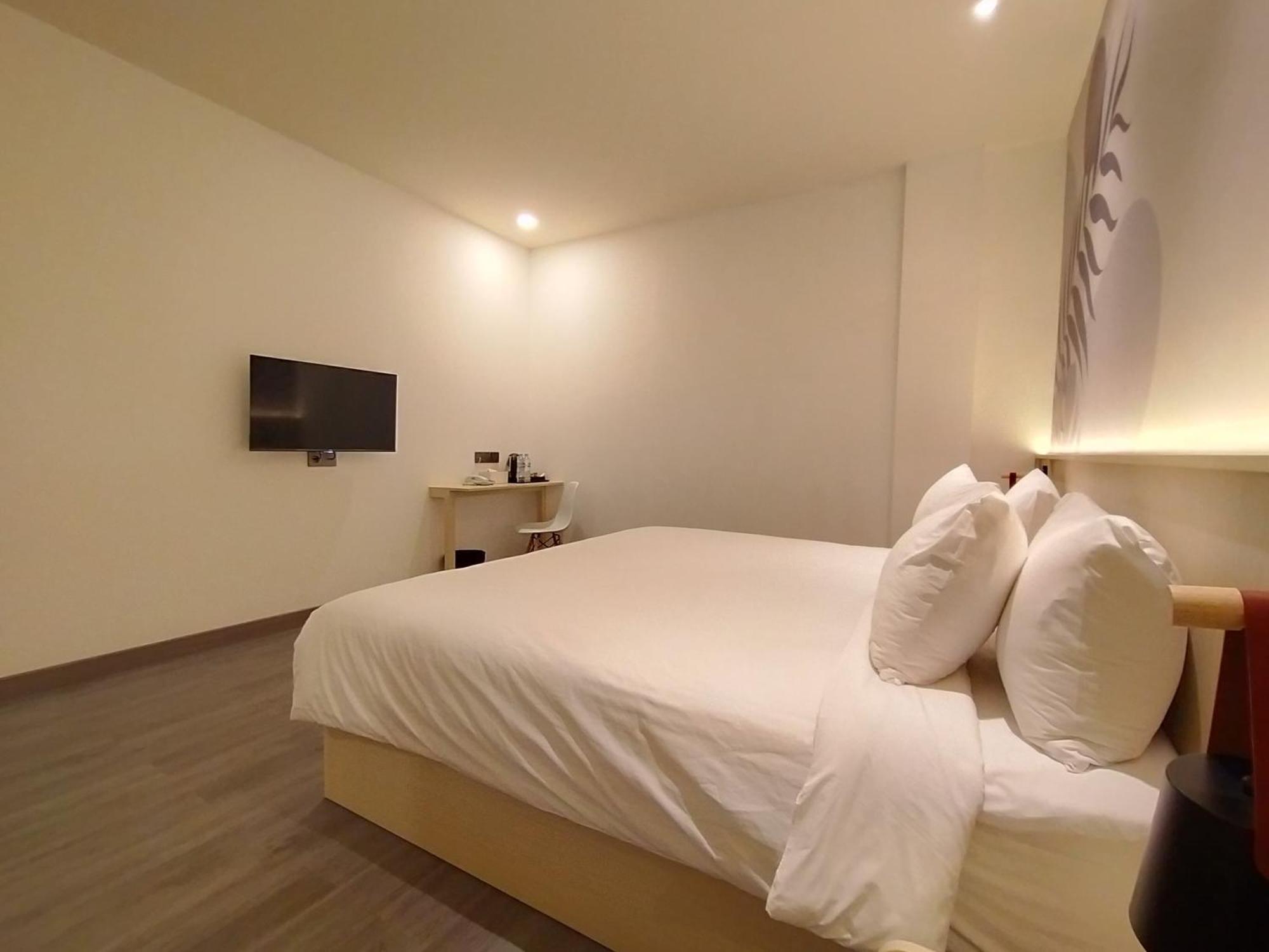 True Blue Hotel Menteng Yakarta Exterior foto